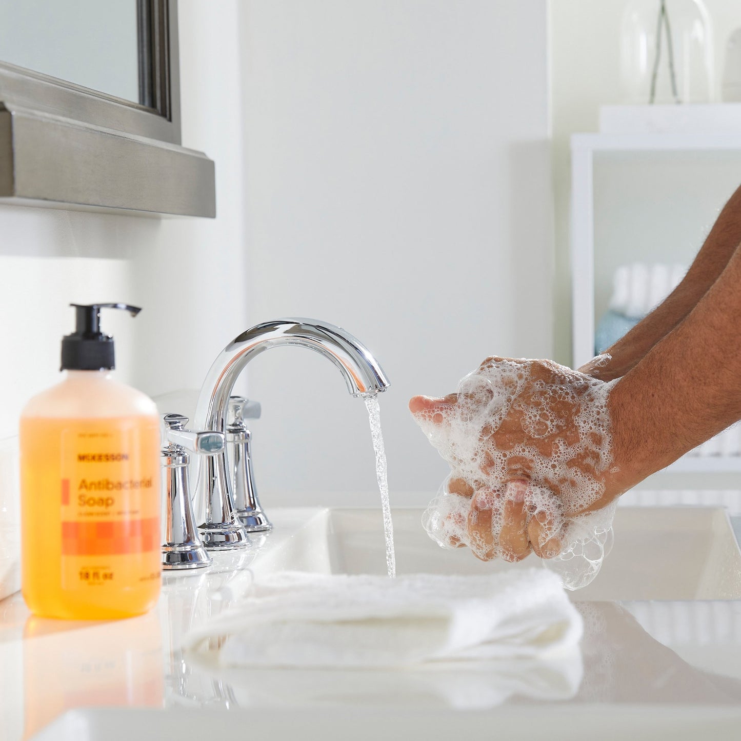 McKesson Clean Scent Antibacterial Soap, 18-ounce bottle