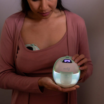 Hands Free Double Electric Breast Pump Motif Aura Glow™