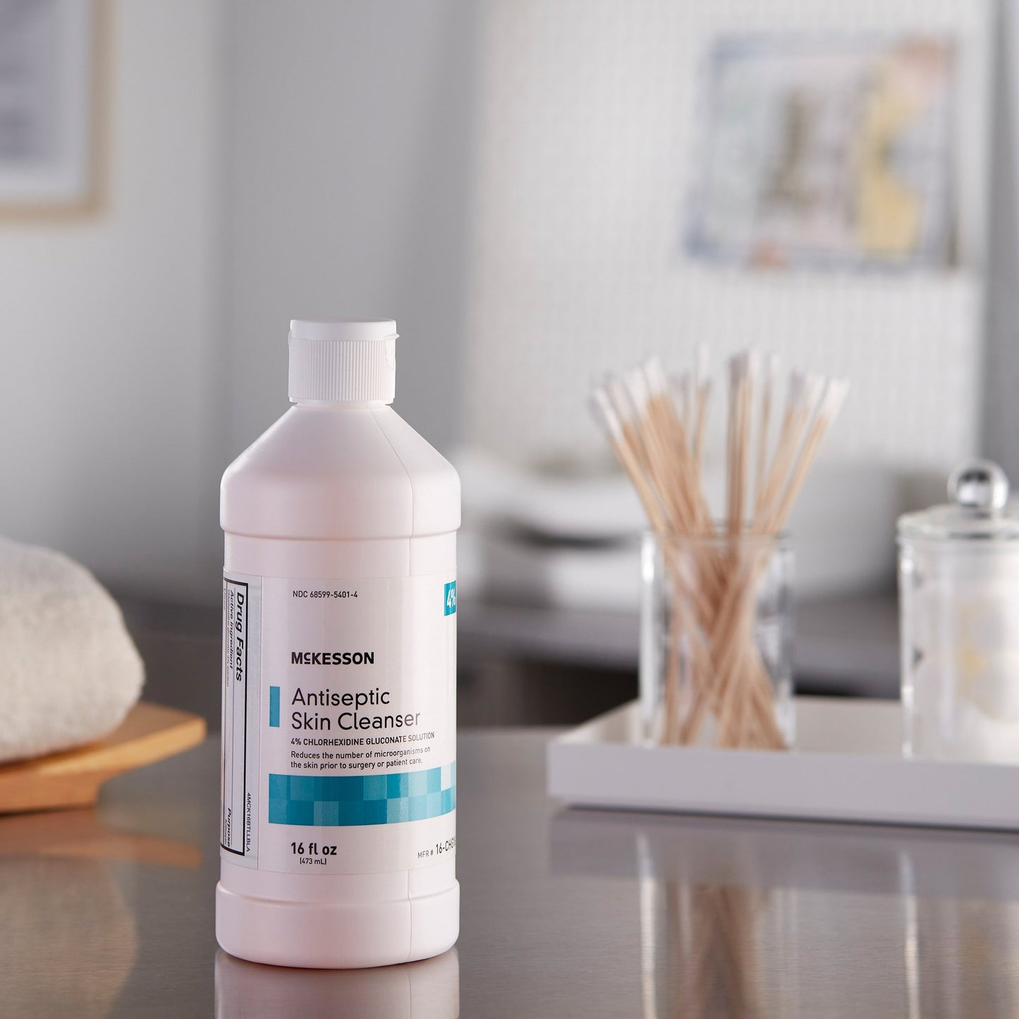 McKesson Antiseptic Skin Cleanser, 16-ounce Flip-Top Bottle