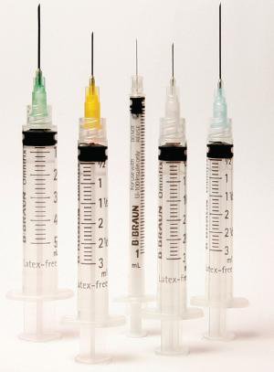 B. Braun 4617053V-02 Omnifix General Purpose Syringe