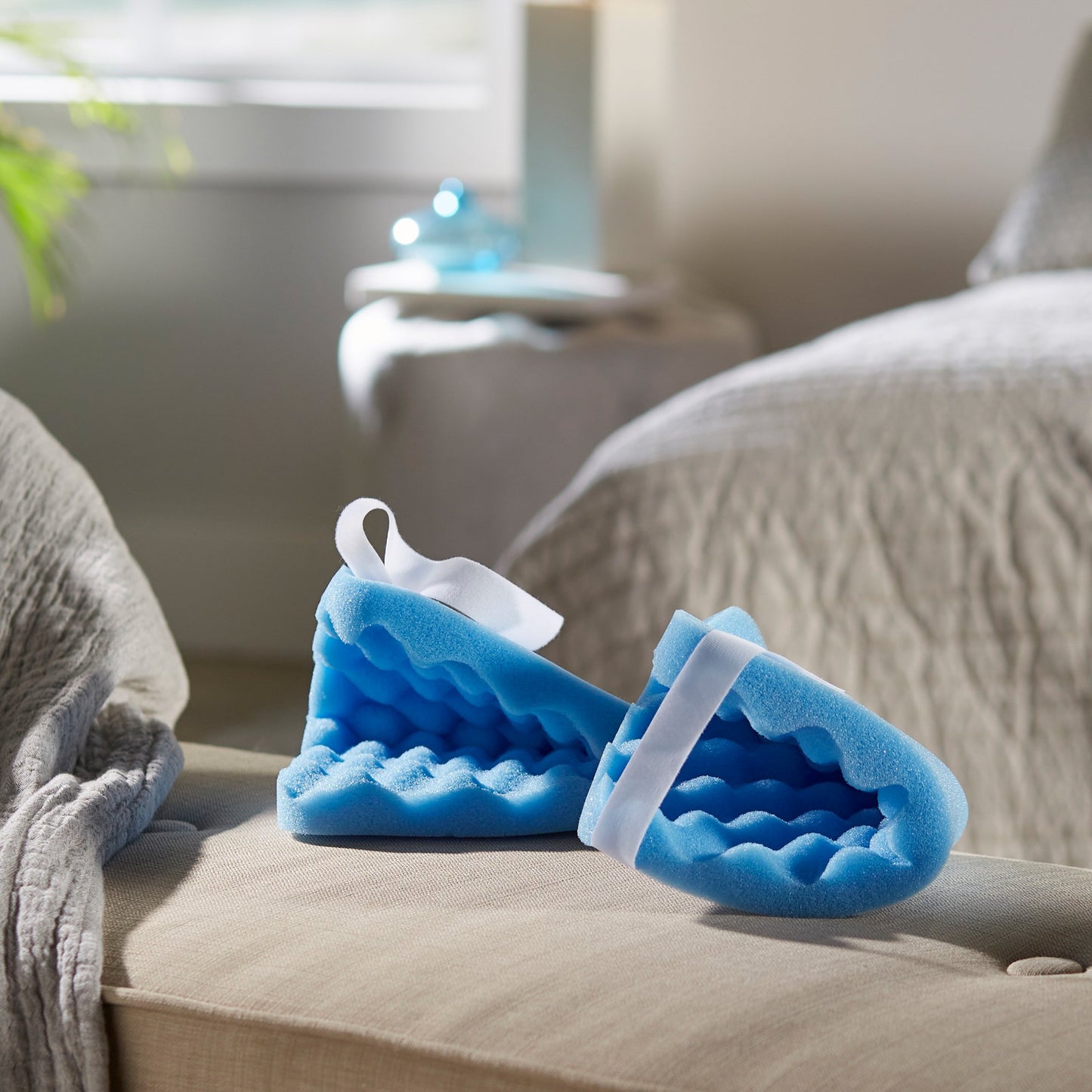 McKesson Heel Protection Pads, Convoluted Foam, Blue, Hook and Loop