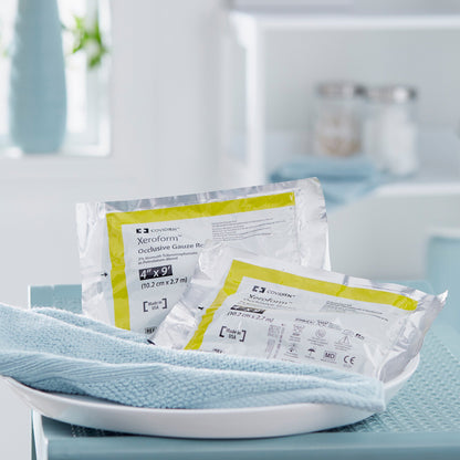Xeroform™ Occlusive Petrolatum Impregnated Dressing, 4 Inch x 3 Yard